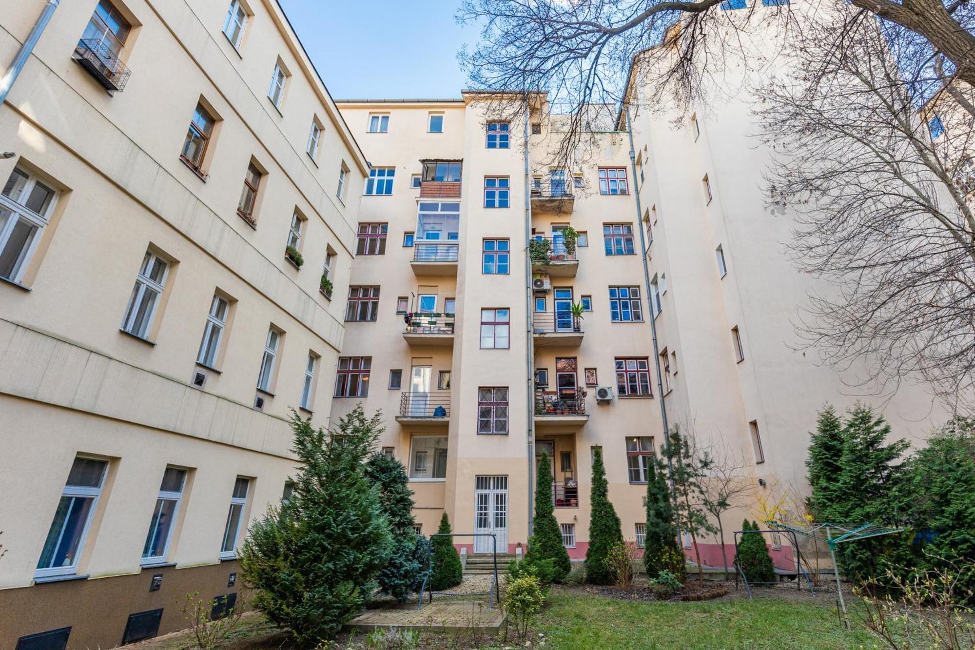 Charming Flat, Steps From Castle - Free Parking * Bratislava